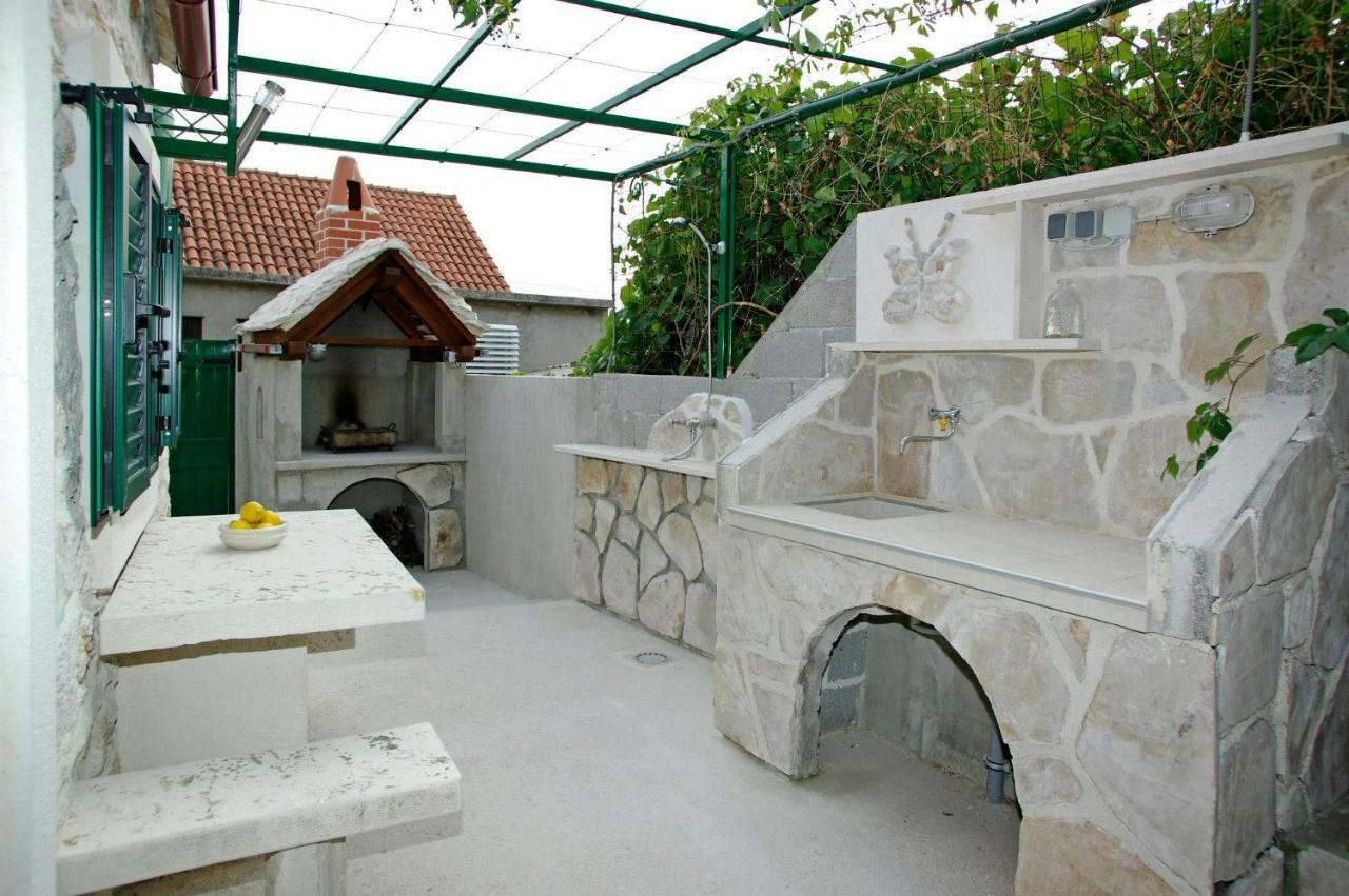 Apartment Menego A2 BOL-CENTER, Croatia Zewnętrze zdjęcie